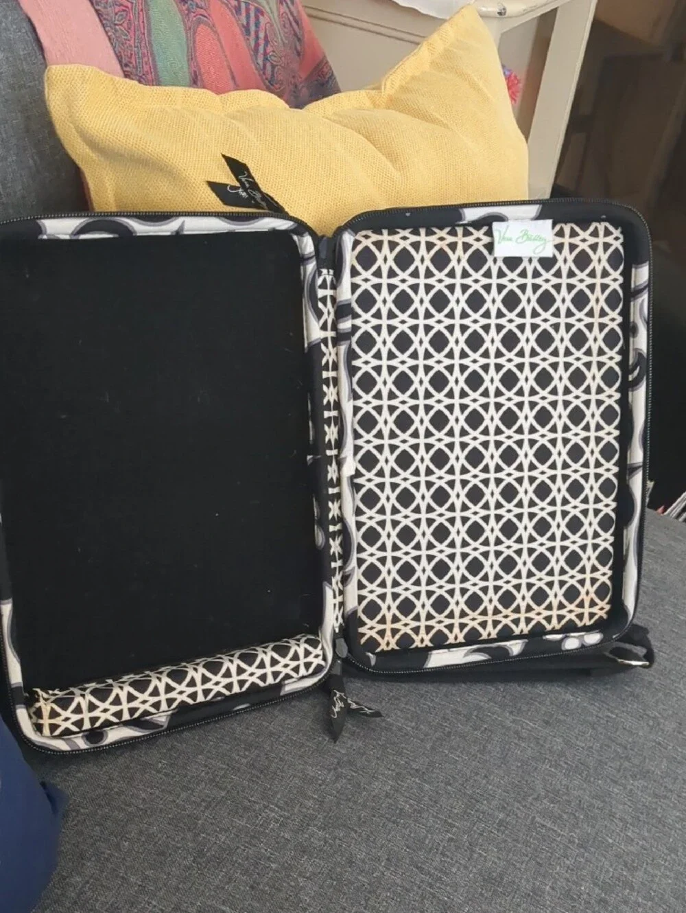 Vera Bradley -Night & Day Hard Shell Tablet/Ereader/ I-Pad Travel Case